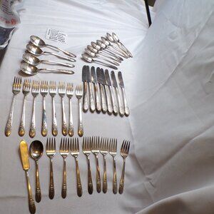 Queen Bess pattern Flatware Set from the Tudor Plate Oneida Collection 36 Pieces